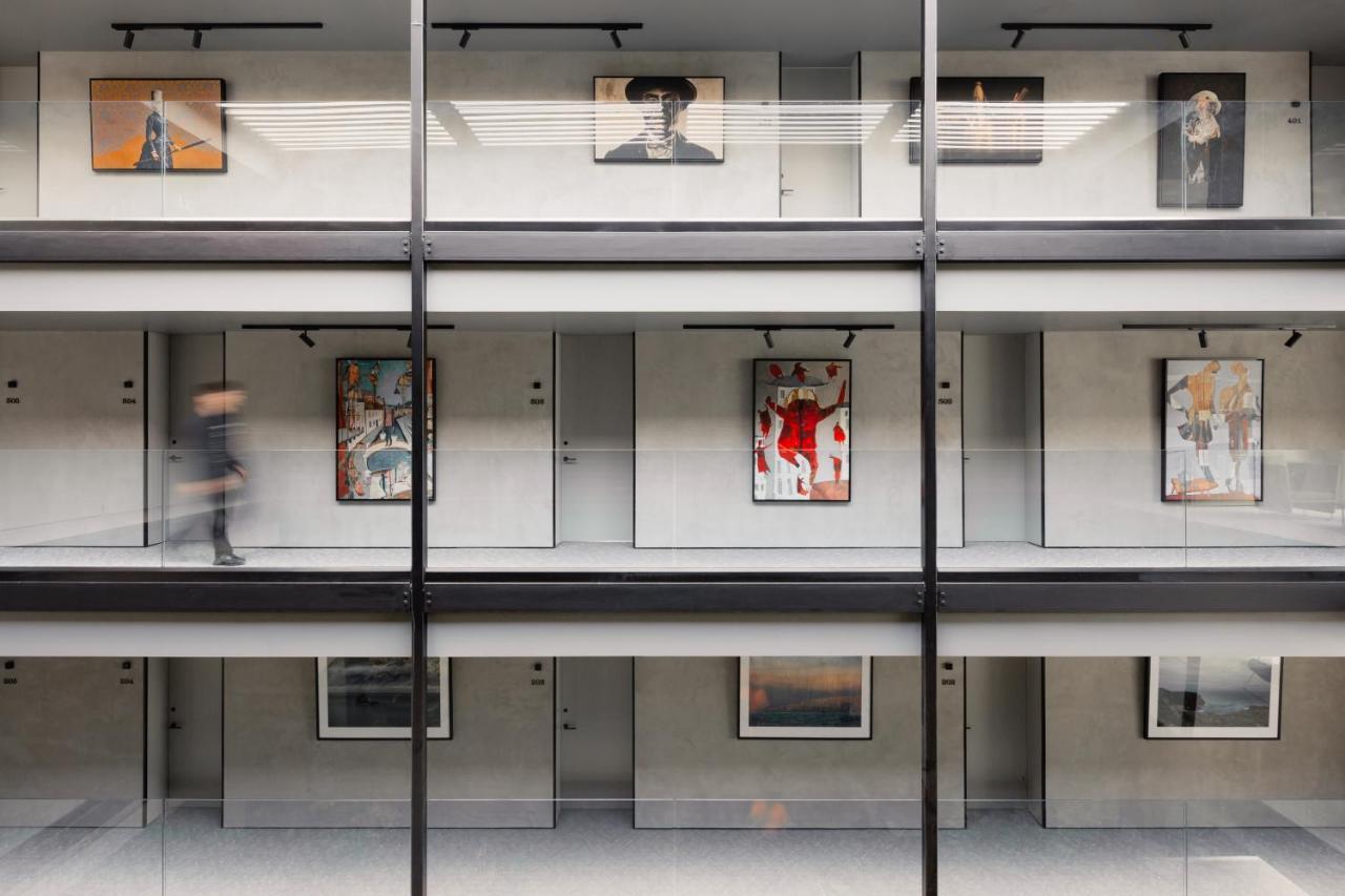 Ebb-Дюндин Екстериор снимка The interior of the gallery
